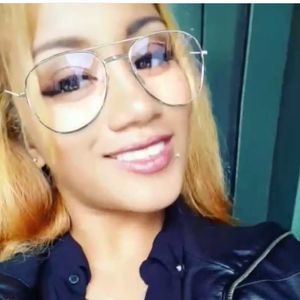 Meet your Posher, Ling-ling